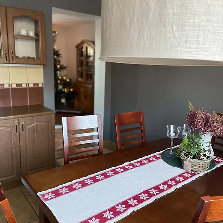 Dom Ochotnica Chalet *